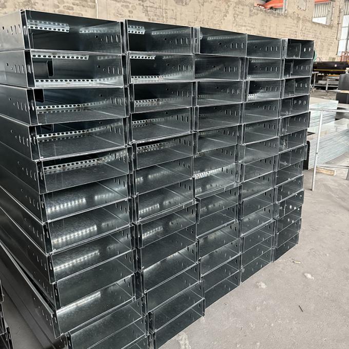 ISO9001 Galvanized Ladder Rack Cable Tray 100MM 50MM Adjustable Cable ...